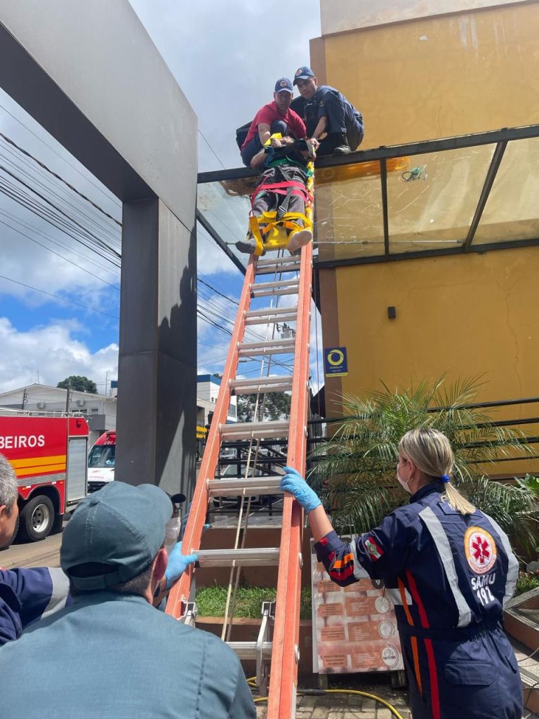choque elétrico em curitibanos