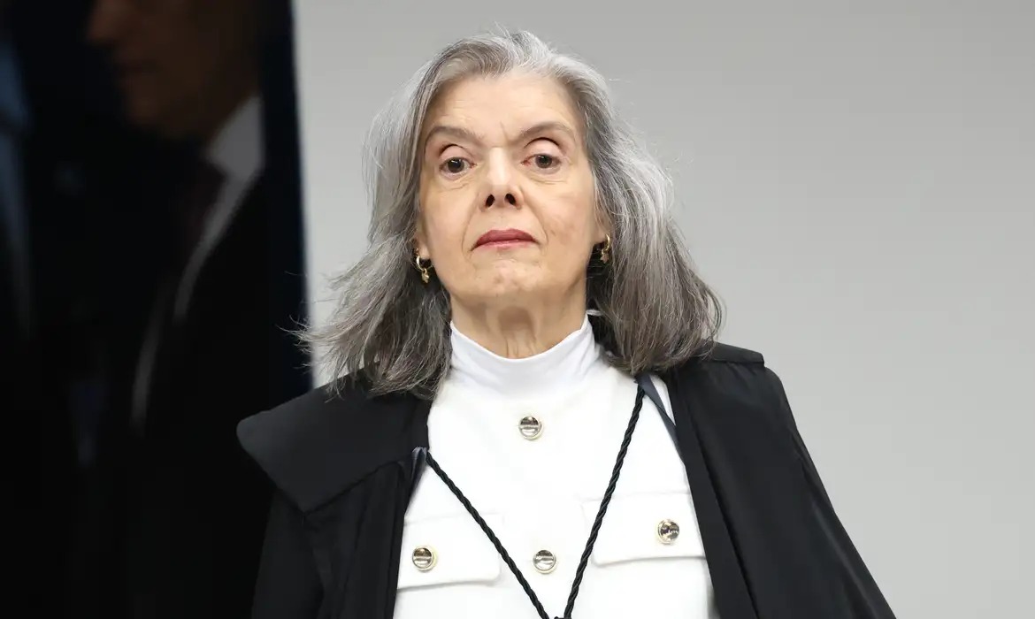 Carmen Lúcia