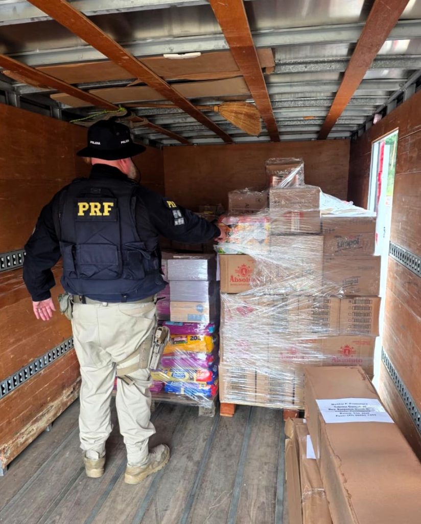 Empresa é flagrada pela segunda vez transportando alimentos com produtos perigosos em Campos Novos