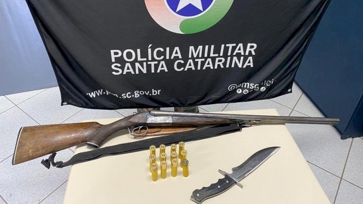 Homem é preso com espingarda irregular durante patrulhamento ambiental