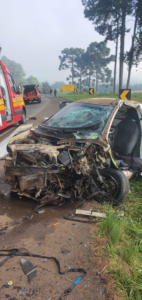 Colisão frontal deixa feridos na BR-282, em Joaçaba