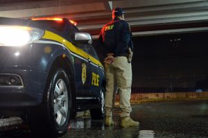 PRF intensifica fiscalização nas rodovias federais de SC durante feriado de Tiradentes