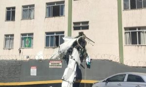 Duas pessoas morrem após queda de aeronave em Belo Horizonte