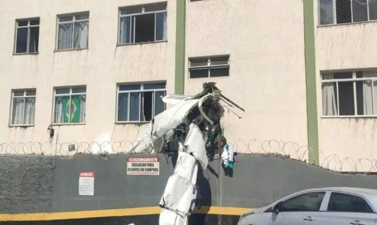 Duas pessoas morrem após queda de aeronave em Belo Horizonte