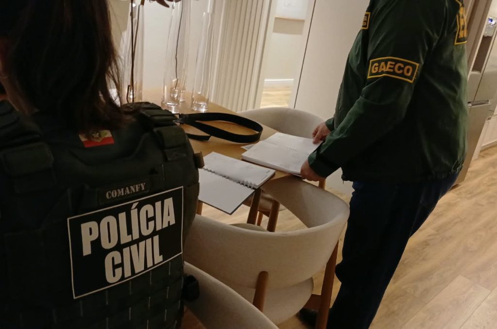 Operação Mercado Oculto cumpre 31 mandados e investiga suposta sonegação de R$ 8,9 milhões em SC e no PR