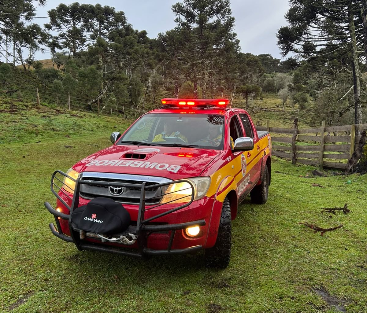 Buscas por helicóptero desaparecido entram no segundo dia na Serra catarinense