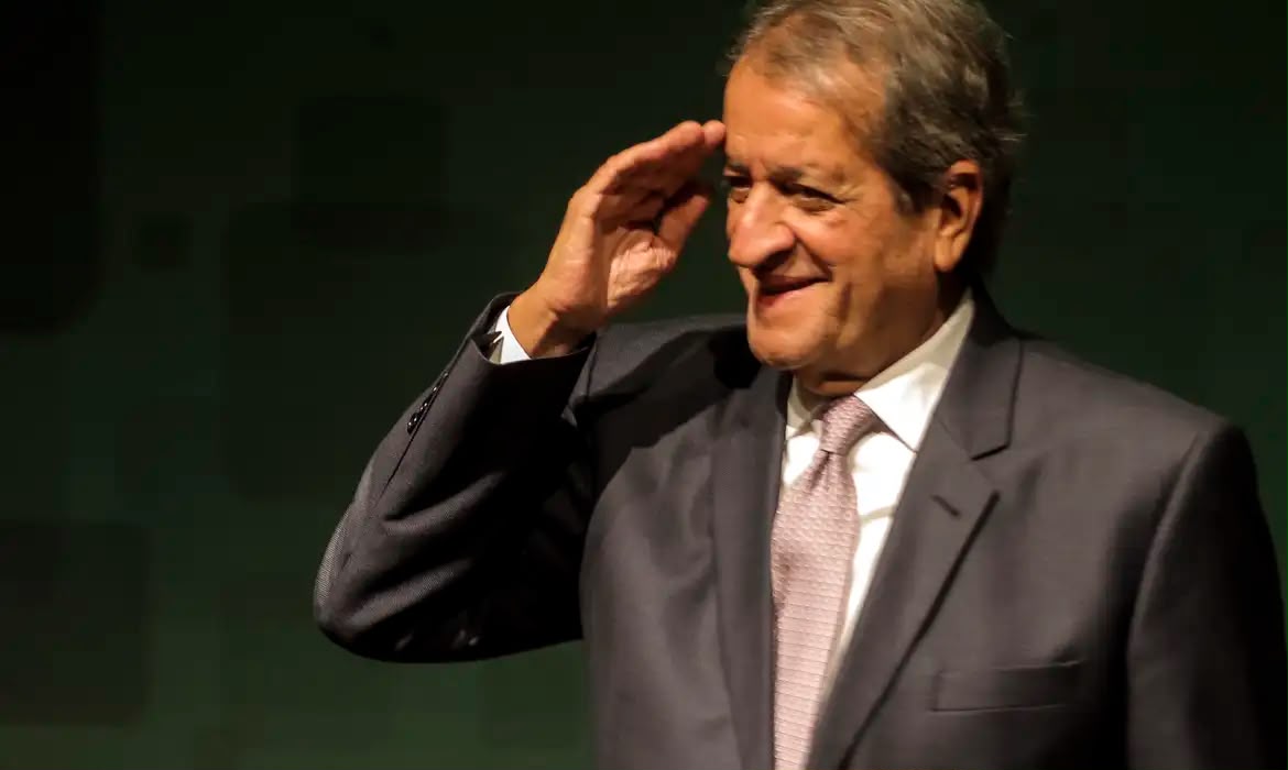 PL, partido de Flávio, reconhece vitória de Lula nas eleições